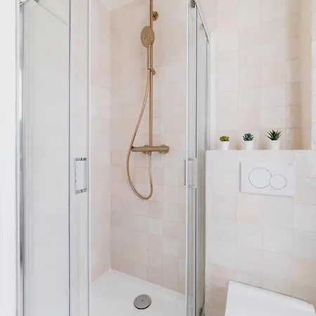 Brand New Luxury Flat In Parc Monceau - Batignolles-2